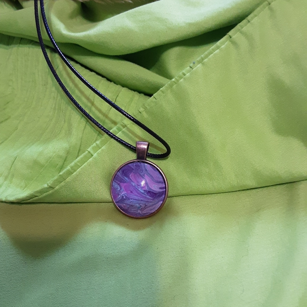 Elegant Purple Pendant Necklace